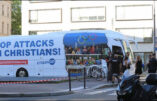 La courageuse police française a interpellé 7 chrétiens venus d’Espagne pour défendre l’honneur de Notre Seigneur.