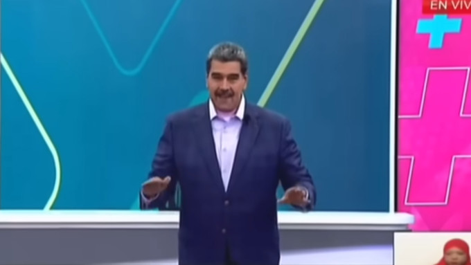 Le tyran fou Nicolas Maduro décrète "Noël anticipé pour le 1er octobre"