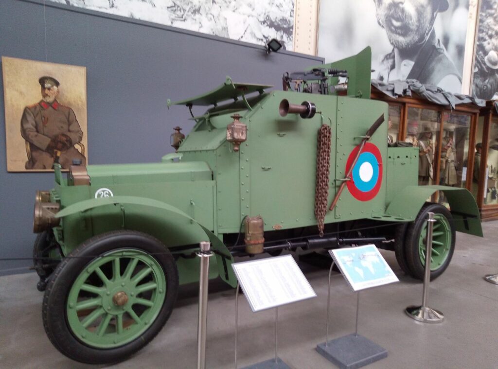 Découvrez la Salle des trésors impériaux russes du Musée royal de l’Armée, à Bruxelles