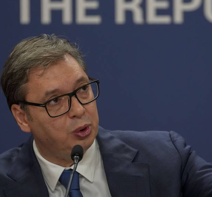 Orban, Fico et Vucic, le trio prêt à discuter d'un règlement pacifique du conflit en Ukraine