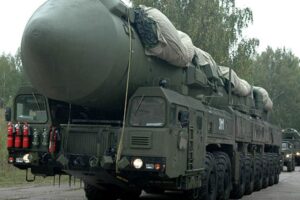 La Russie a lancé pour la première fois un missile balistique intercontinental (ICBM) contre l’Ukraine