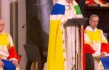 Une tenue liturgique qui a stupéfié beaucoup de monde, par M. l’abbé Benoît Espinasse (FSSPX)