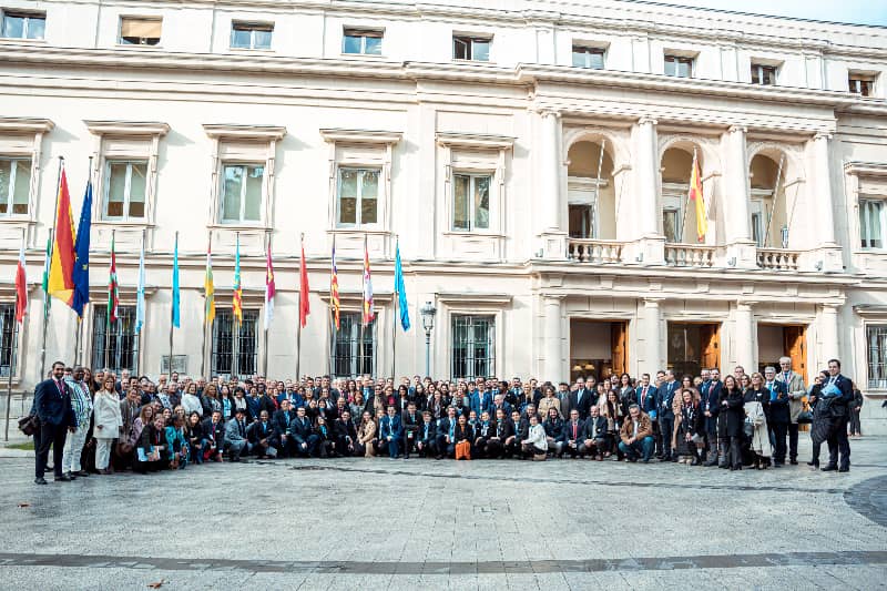 Le Sénat espagnol accueille un sommet international pro-vie qui déchaîne la colère des avorteurs