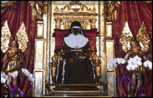 Sainte Catherine de Bologne, Clarisse, dix mars