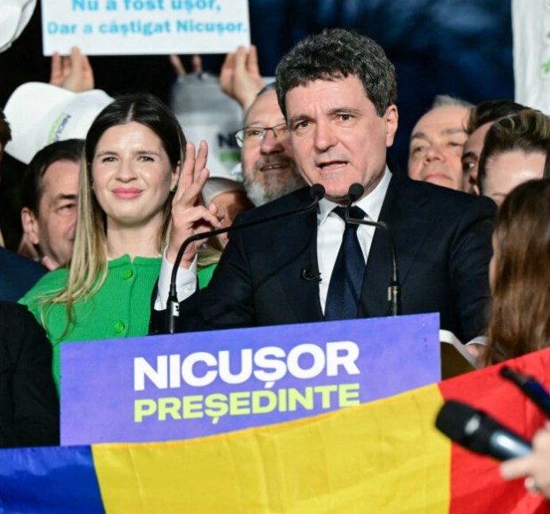 Le candidat roumain pro-UE Dan remporte la présidence