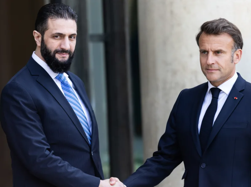 Etats-Unis et Europe lèvent les sanctions contre la Syrie tombée aux mains des islamistes