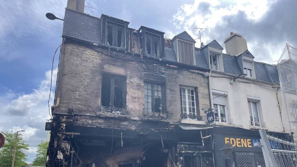 Les barbares qui ont "fêté" la victoire du PSG ont aussi incendié la maison des parents de Ste Thérèse de Lisieux