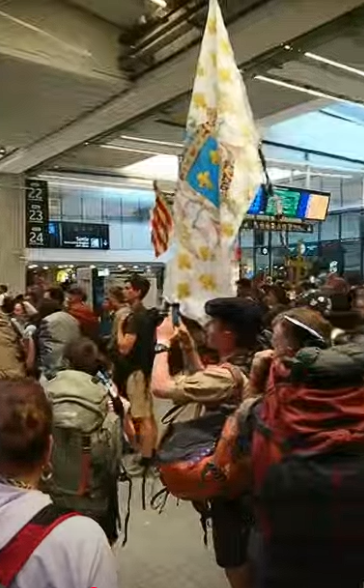 Un jeune pèlerin verbalisé à Montparnasse pour avoir chanté le « Jubilate Deo »