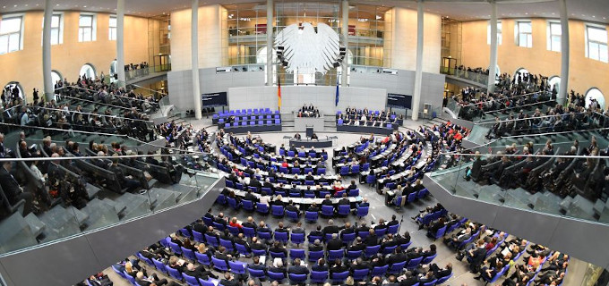 Bundestag sans drapeau LGBT : « Le Parlement n'est pas un chapiteau de cirque »