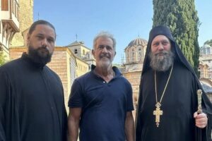 Mel Gibson en visite au Mont Athos