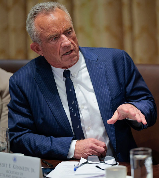 RFK Jr. affirme que le Département de la Santé révélera les causes de l'autisme en septembre
