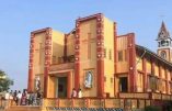 La junte militaire du Myanmar prévoit de démolir une cathédrale catholique