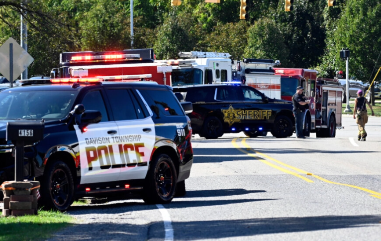 Quatre morts et huit blessés dans une fusillade et un incendie dans une église de Mormons : le suspect a été identifié