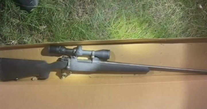 Les munitions destinées à tuer Charlie Kirk étaient gravées « de mots exprimant une idéologie transgenre et antifasciste »