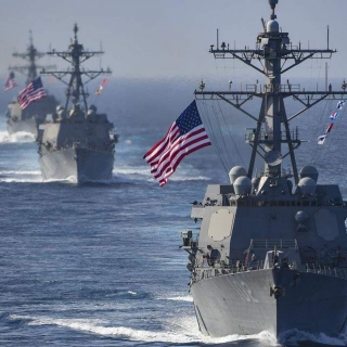 Donald Trump déploie des navires de guerre au Venezuela pour obtenir des concessions