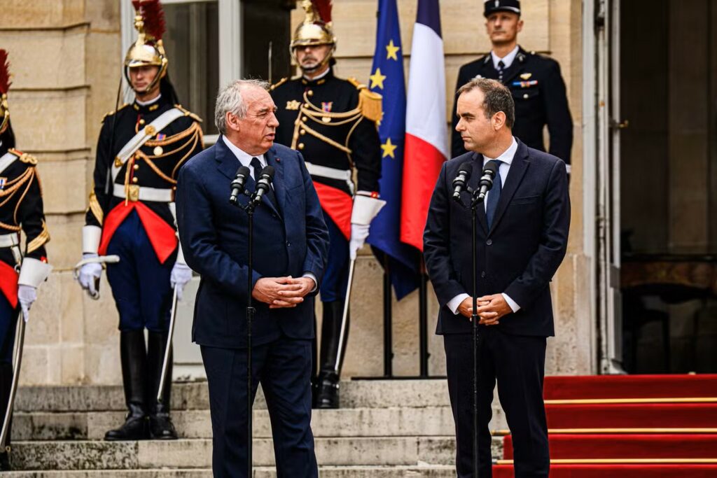Passation de pouvoir entre François et le nouveau Premier ministre, Sébastien Lecornu, 10 septembre 2025