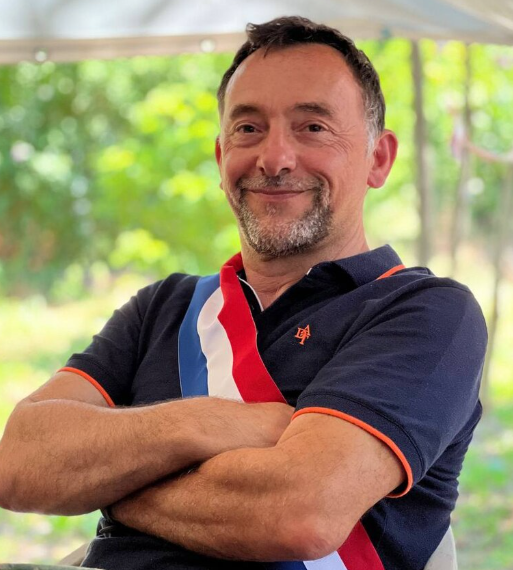 Député LFI Jean-François Coulomme veut supprimer la mention "sexe" de la carte d'identité