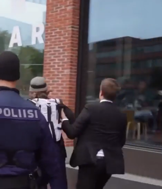 Finlande : un journaliste placé en garde à vue pour une question au Premier ministre sur les achats d'armes à Israël