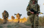 Le Royaume-Uni admet avoir envoyé des parachutistes en Ukraine