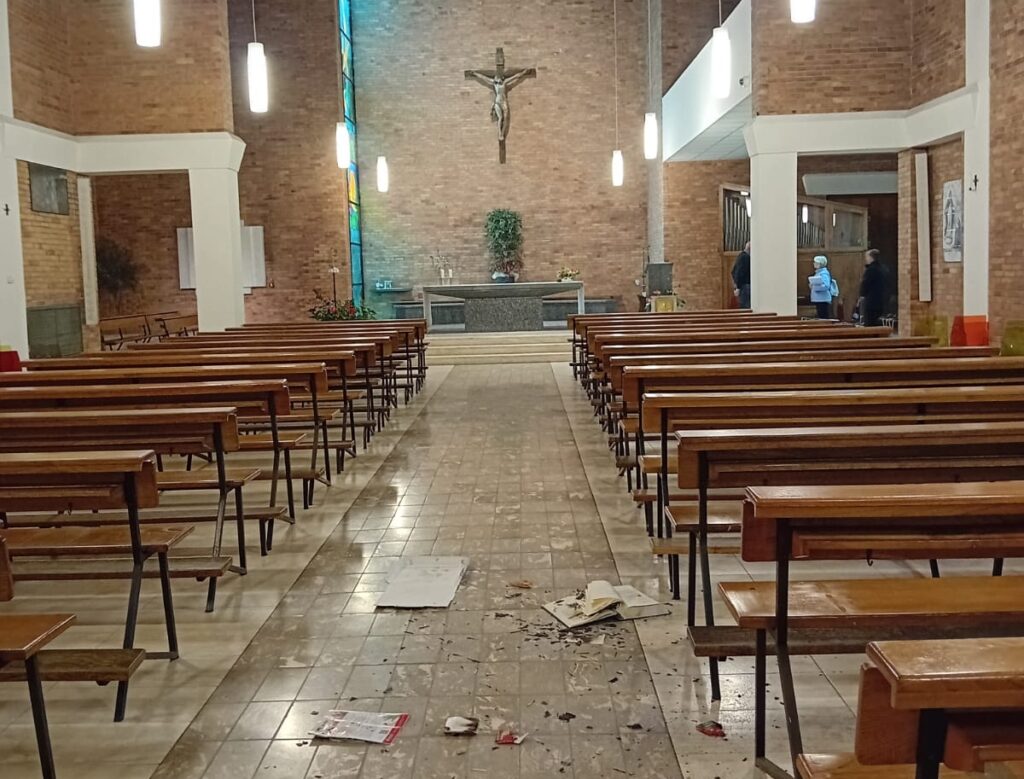 « Sacrilège abominable dans une église d'Ostie. Et autres »