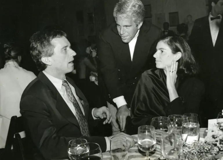 Epstein et Robert F. Kennedy Jr. en 1994