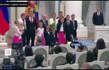 Une famille nombreuse catholique réfugiée en Russie récompensée par Vladimir Poutine.