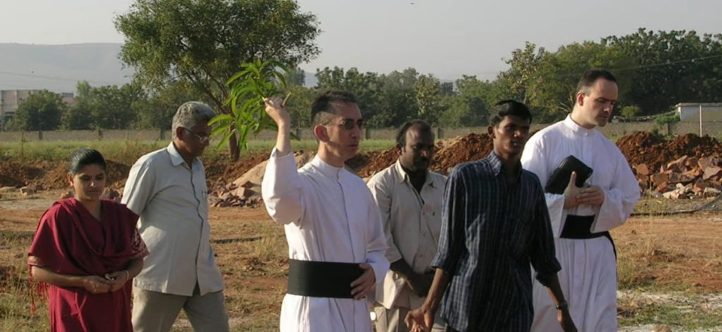 Traditio - Missionnaires catholiques à travers le monde