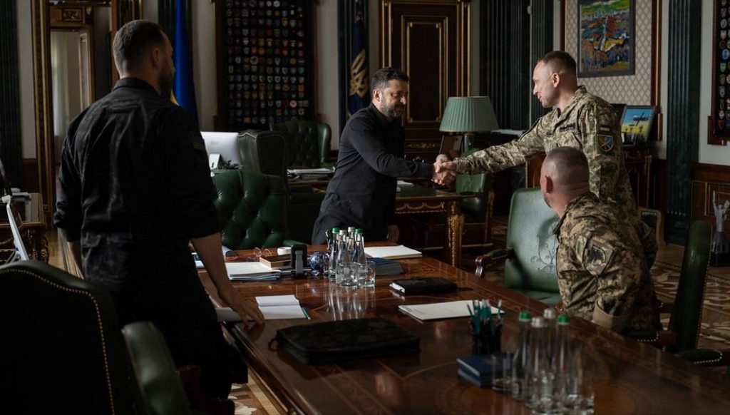 Ukraine : les coulisses du limogeage de Syrsky